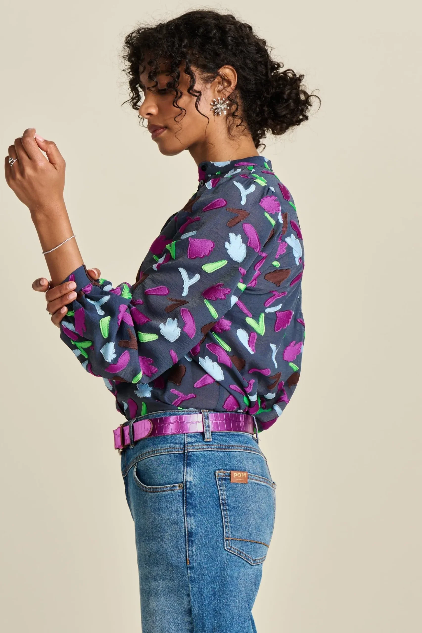 blouse_featherfest_blue_3.webp POM Amsterdam BLOUSE Featherfest Blue | Blouses