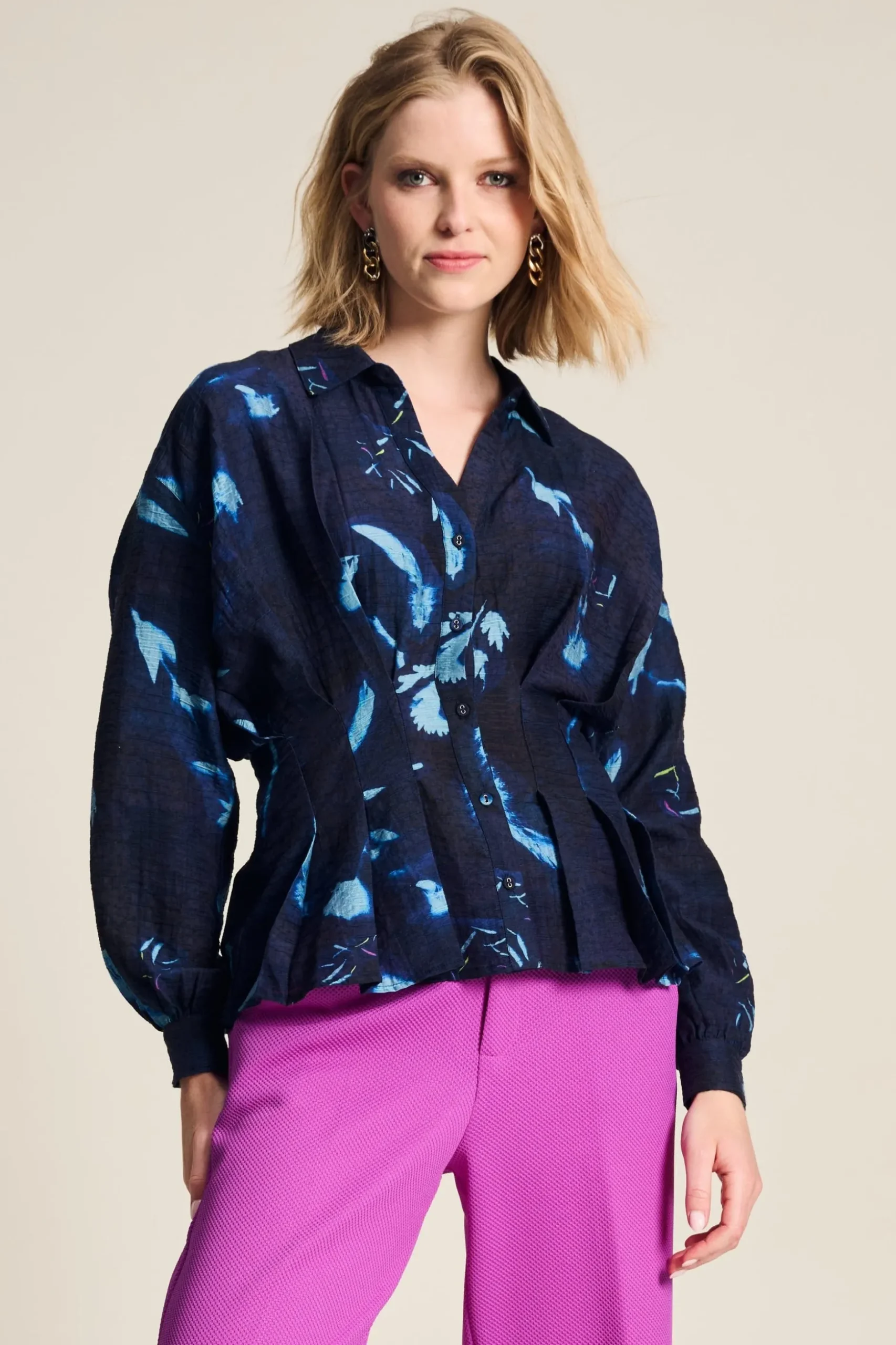 blouse_feathers_and_florals_0.webp POM Amsterdam BLOUSE | Blouses