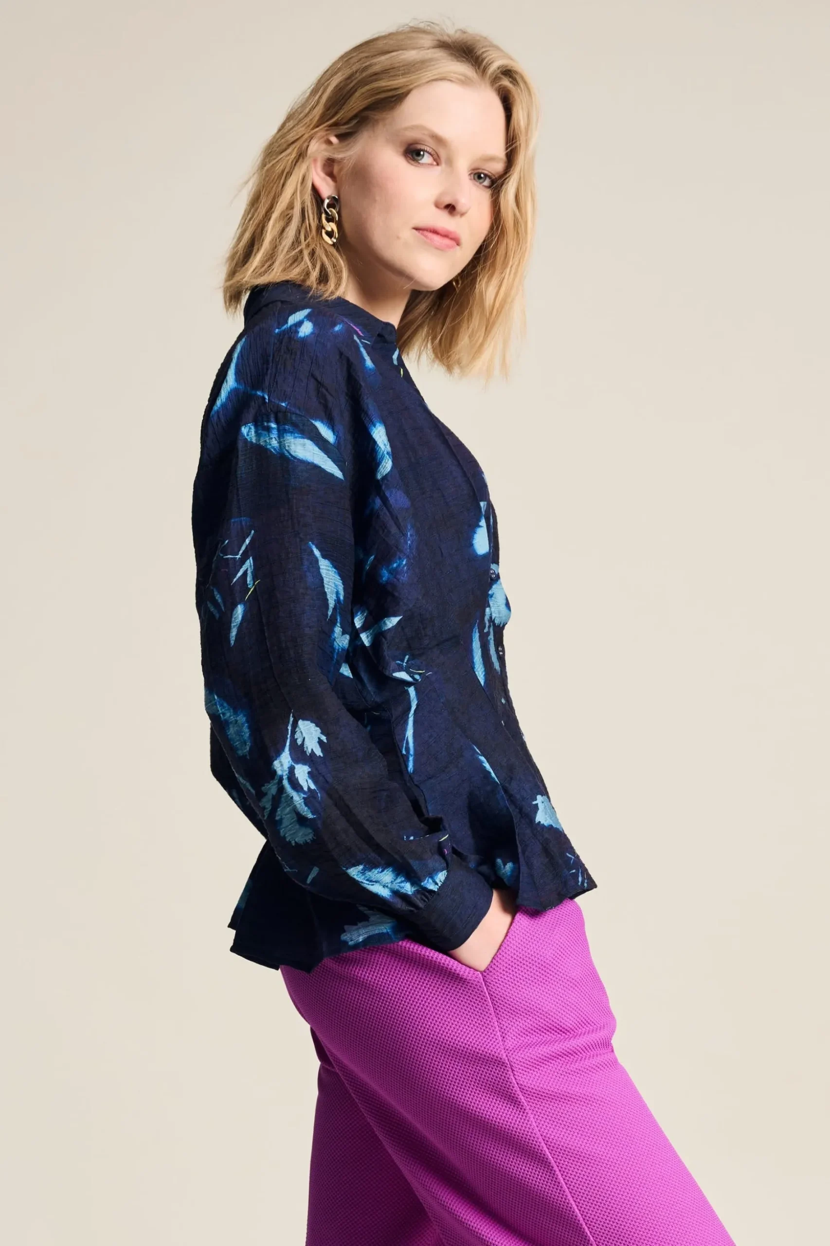 blouse_feathers_and_florals_2.webp POM Amsterdam BLOUSE | Blouses