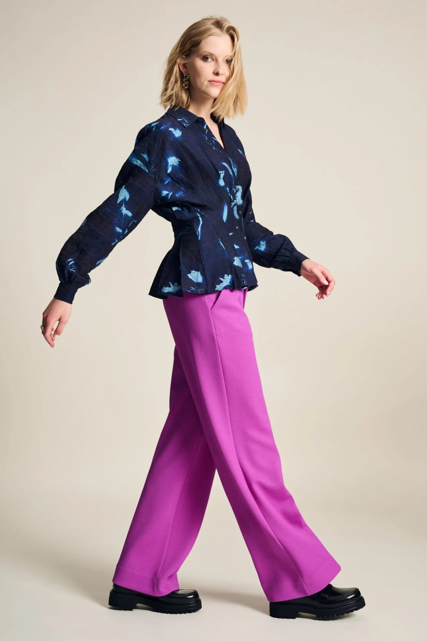 blouse_feathers_and_florals_4.webp POM Amsterdam BLOUSE | Blouses