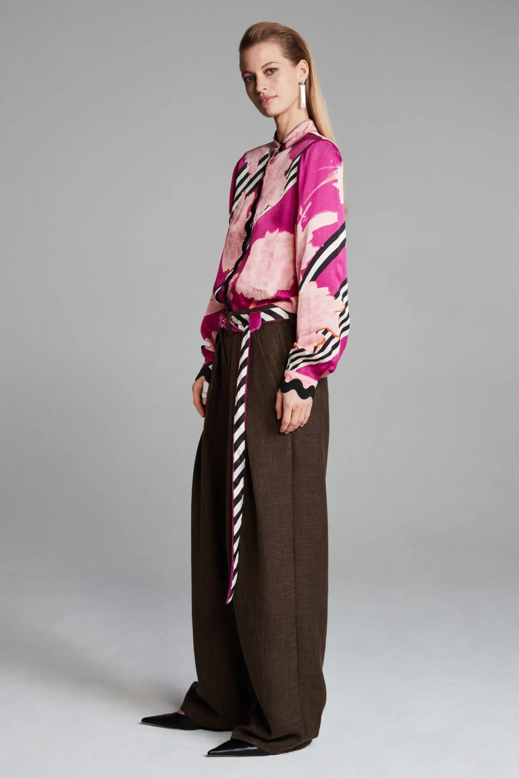 blouse_taylor_4.webp POM Amsterdam BLOUSE Taylor | Blouses