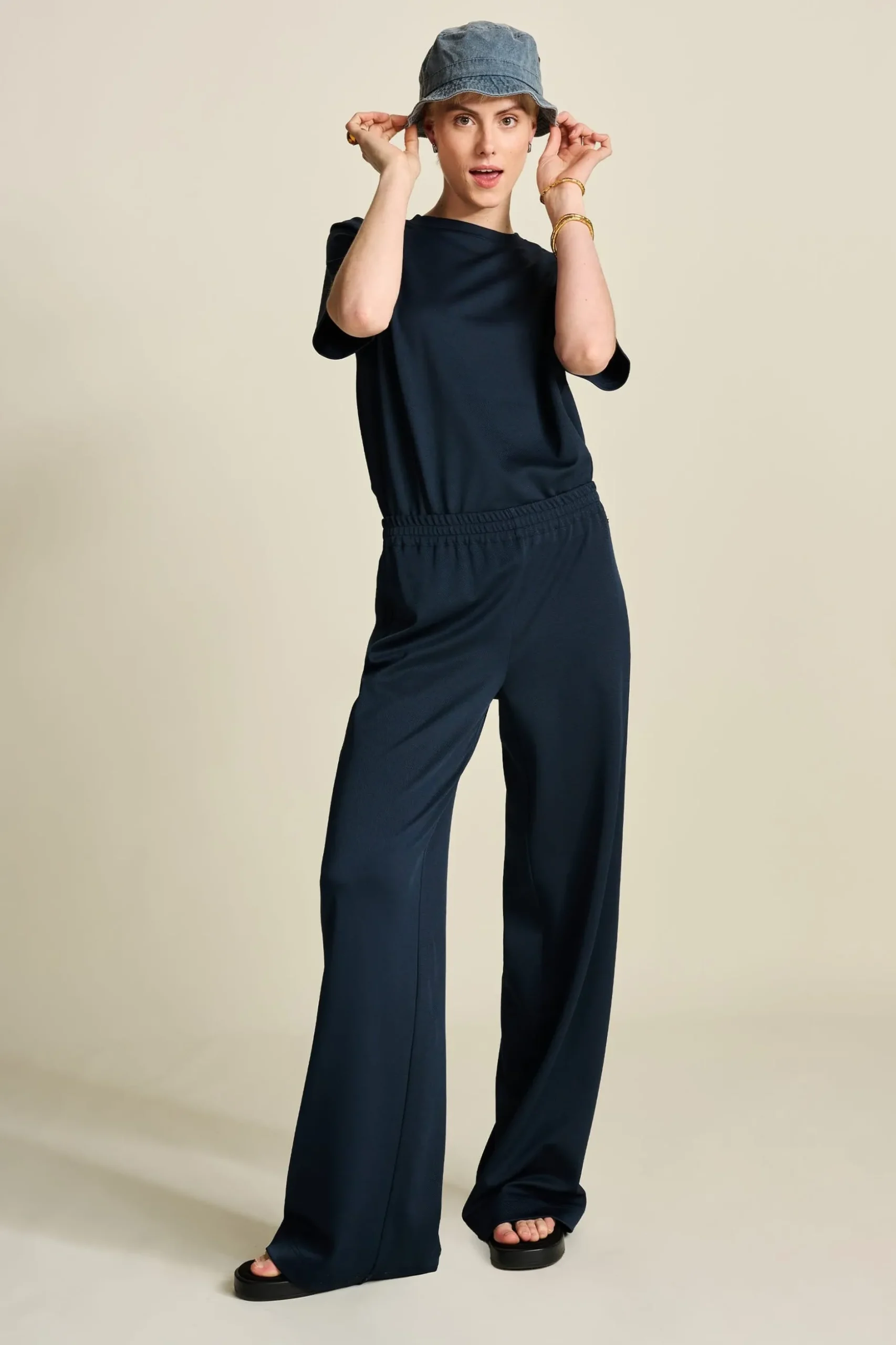 broek_suzi_dark_navy_3.webp POM Amsterdam BROEK Suzi | Co-Ords | Broeken