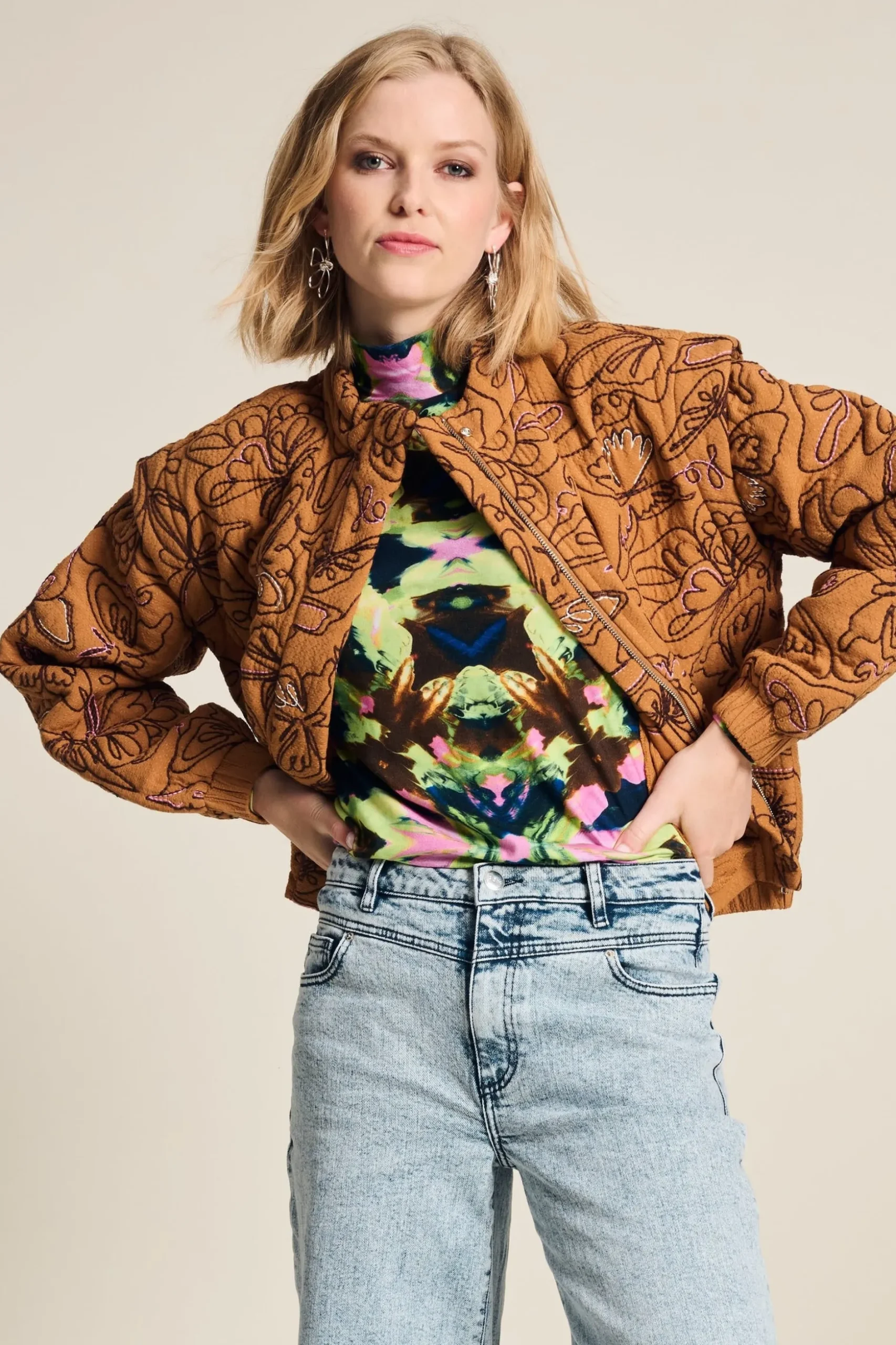 jacket_butterfly_sugar_brown_0.webp POM Amsterdam JACKET Butterfly Sugar Brown | Jassen & Blazers
