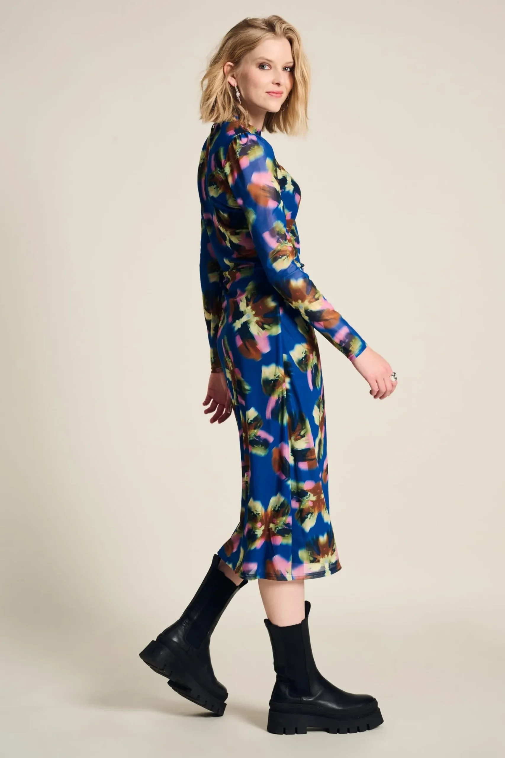 jurk_butterfly_blue_mesh_4.webp POM Amsterdam JURK Mesh | Jurken