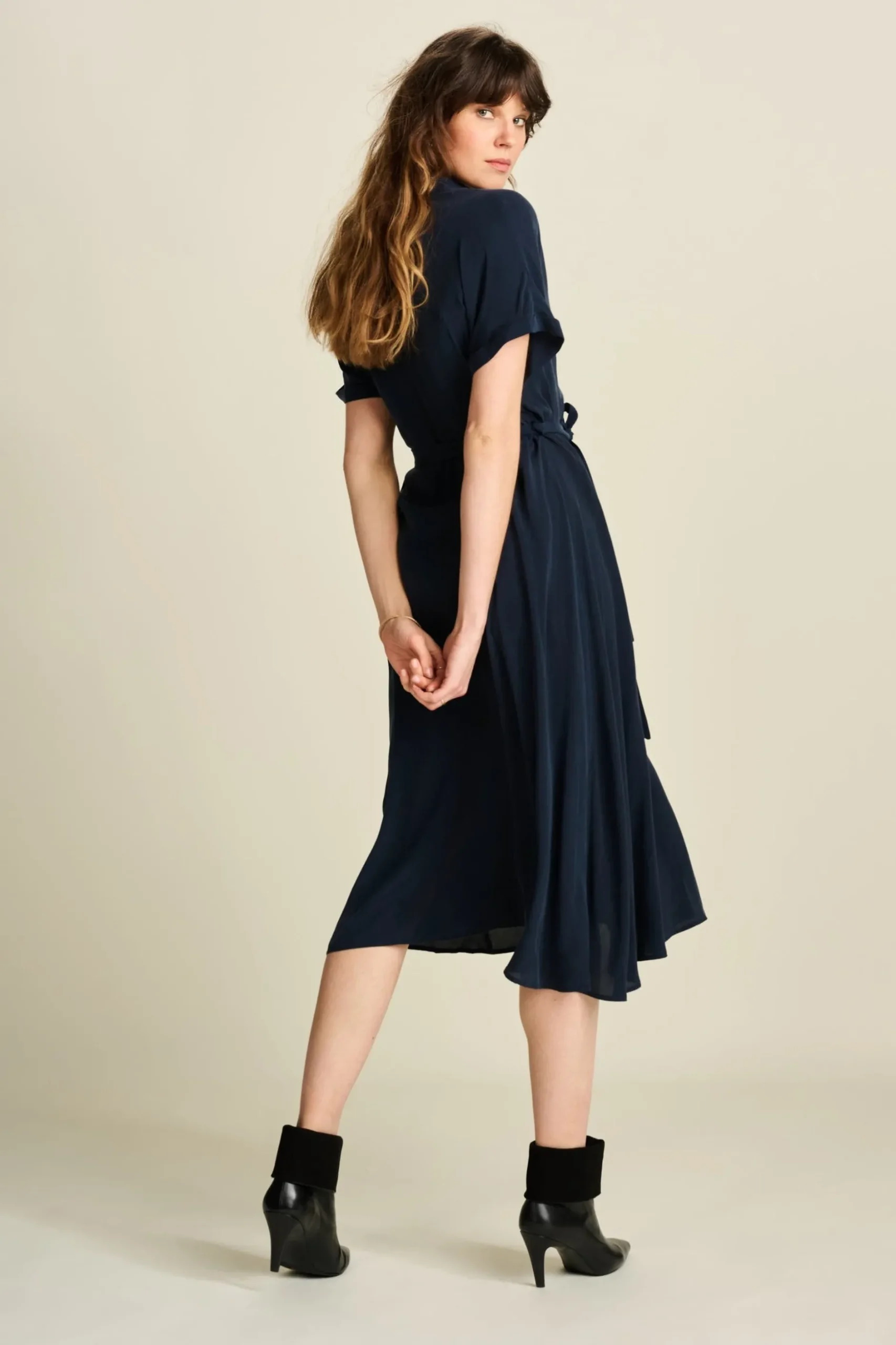 jurk_lynn_dark_navy_3.webp POM Amsterdam JURK Lynn | Jurken
