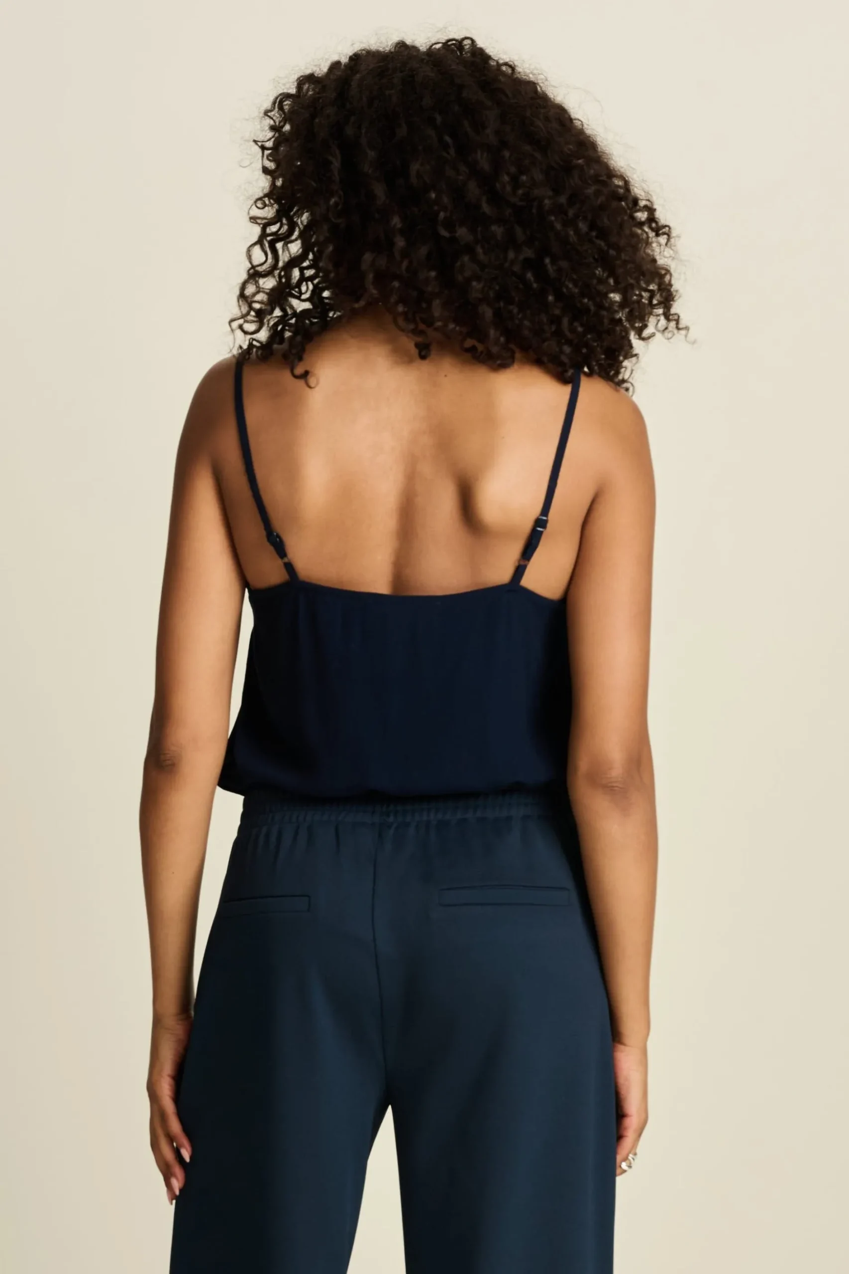 top_emmi_dark_navy_3.webp POM Amsterdam TOP Emmi | Tops & Turtlenecks