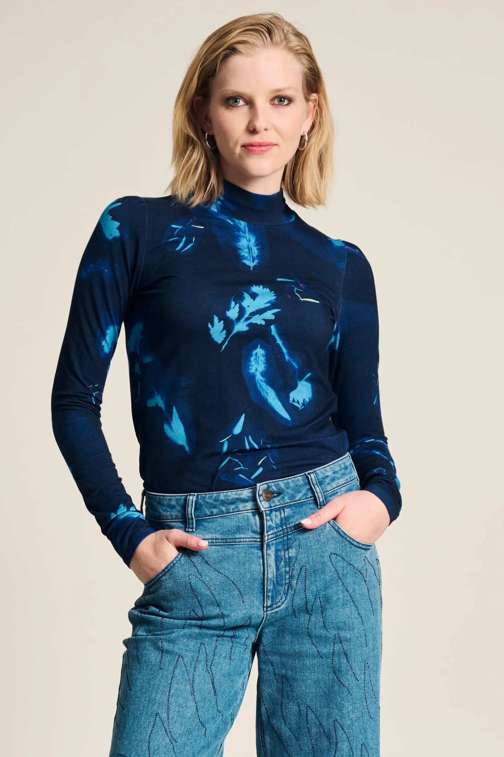 turtleneck_feathers_and_florals_0.webp POM Amsterdam TURTLENECK | Tops & Turtlenecks