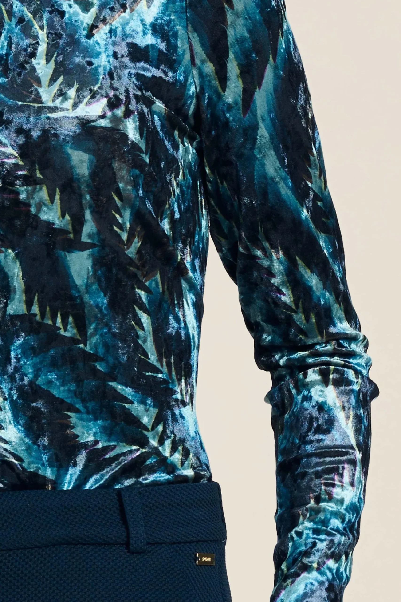 turtleneck_feathers_blue_5.webp POM Amsterdam TURTLENECK | Tops & Turtlenecks